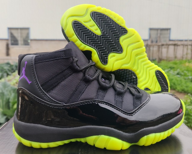 Air Jordan 11 Retro 2025 Black Green - Click Image to Close